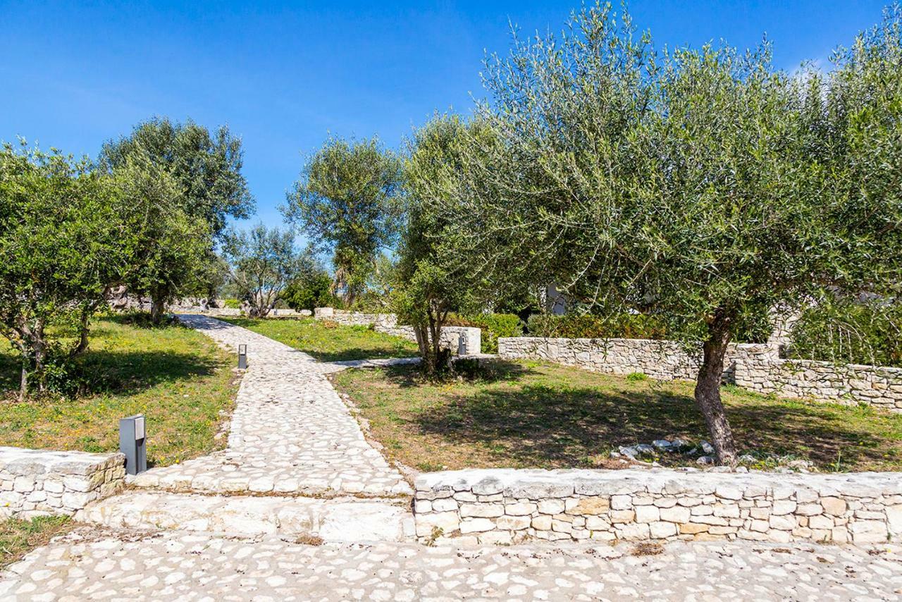 L'Albitru Villa Bonifacio  Exterior foto